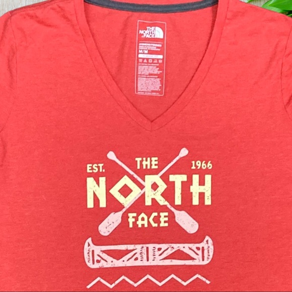 The North Face Classic Fit Tee Shirt Size M - Picture 3 of 4